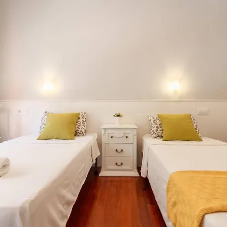 Vivienda Turística De Prestancia En Castaños, *